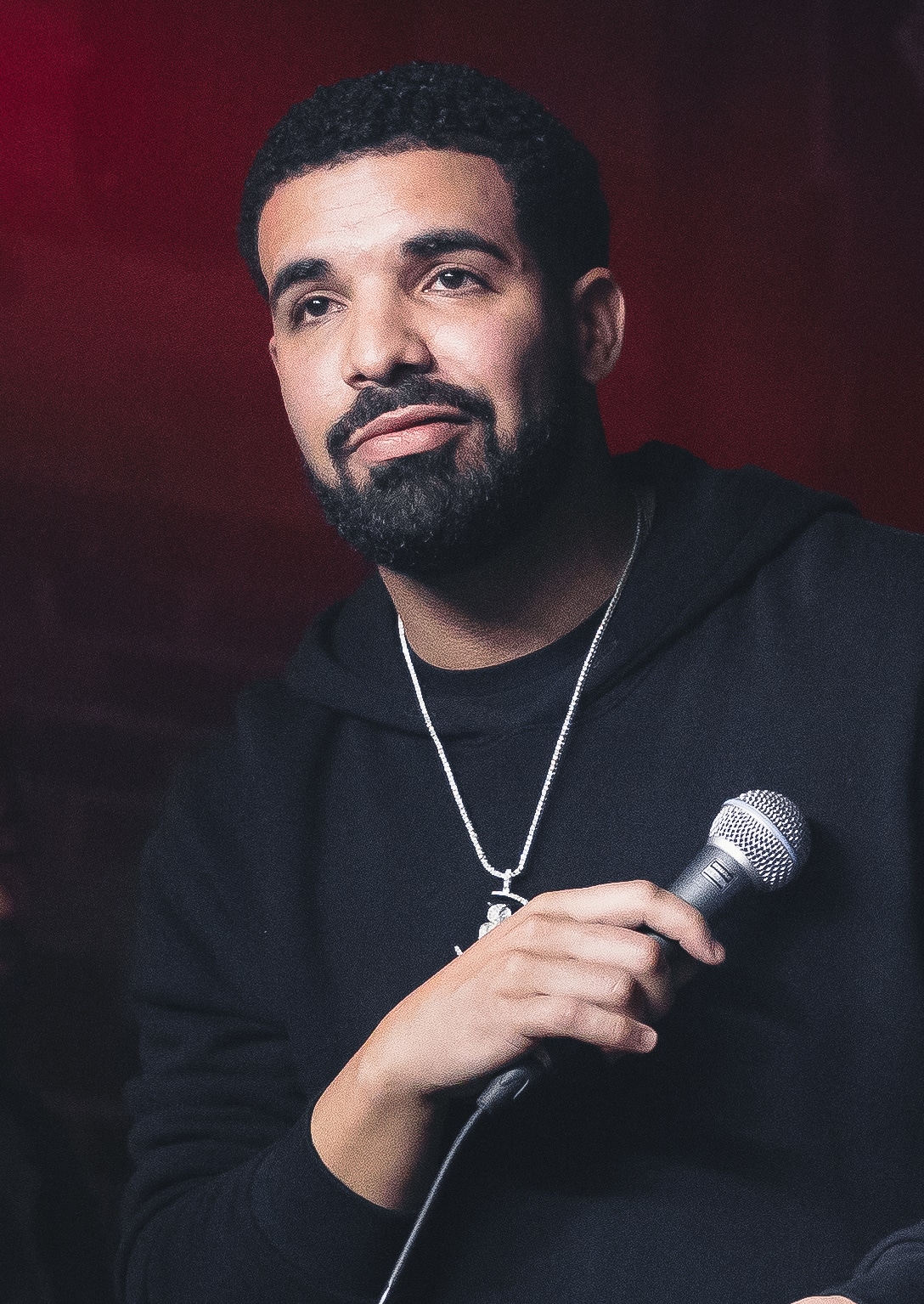 Comment contacter Drake pour un message personnel ?
