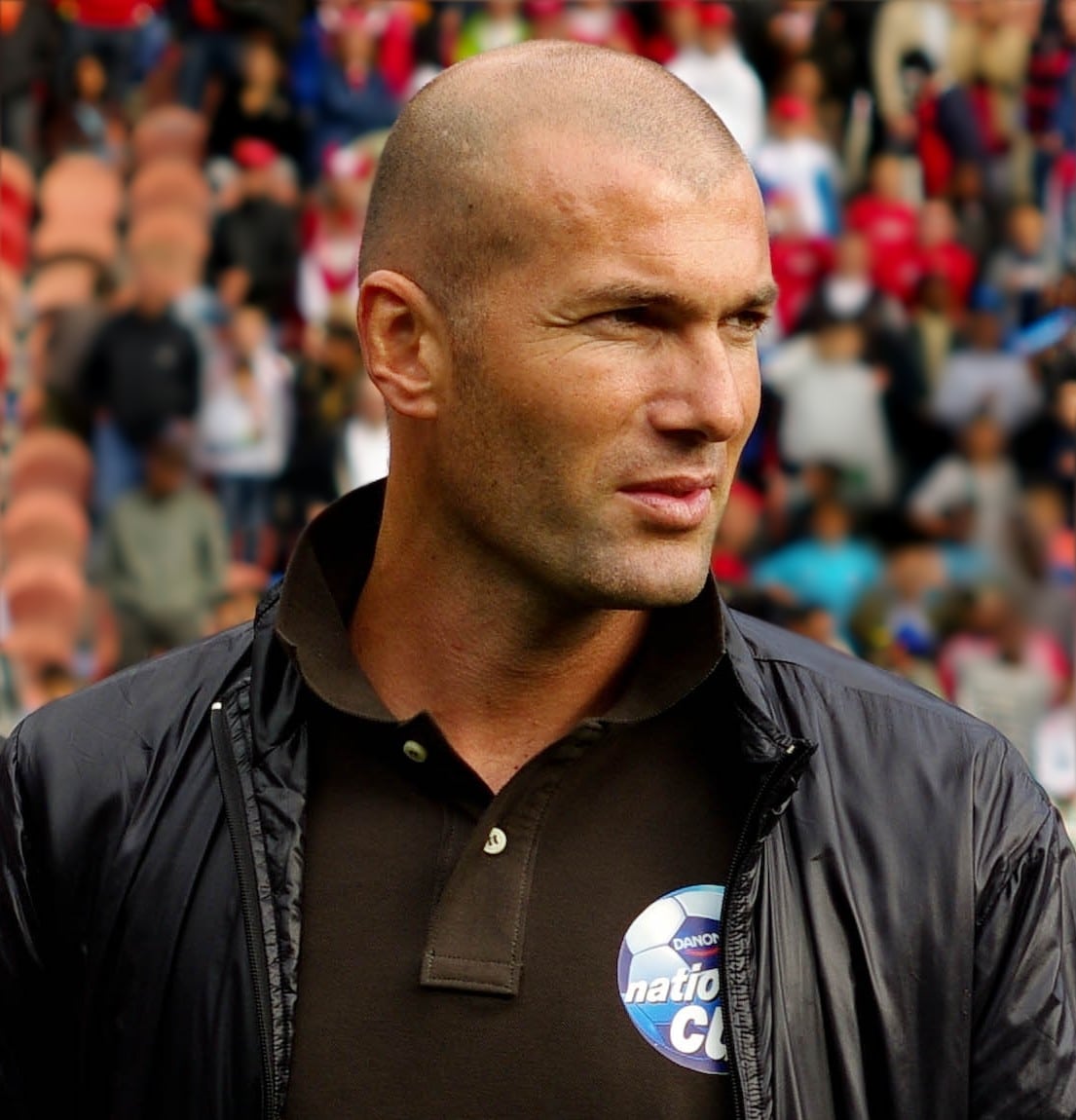 Souhaitez-vous entrer en contact avec Zinedine Zidane ?
 - Contacter ZINEDINE ZIDANE | Écrire à #ZinedineZidane