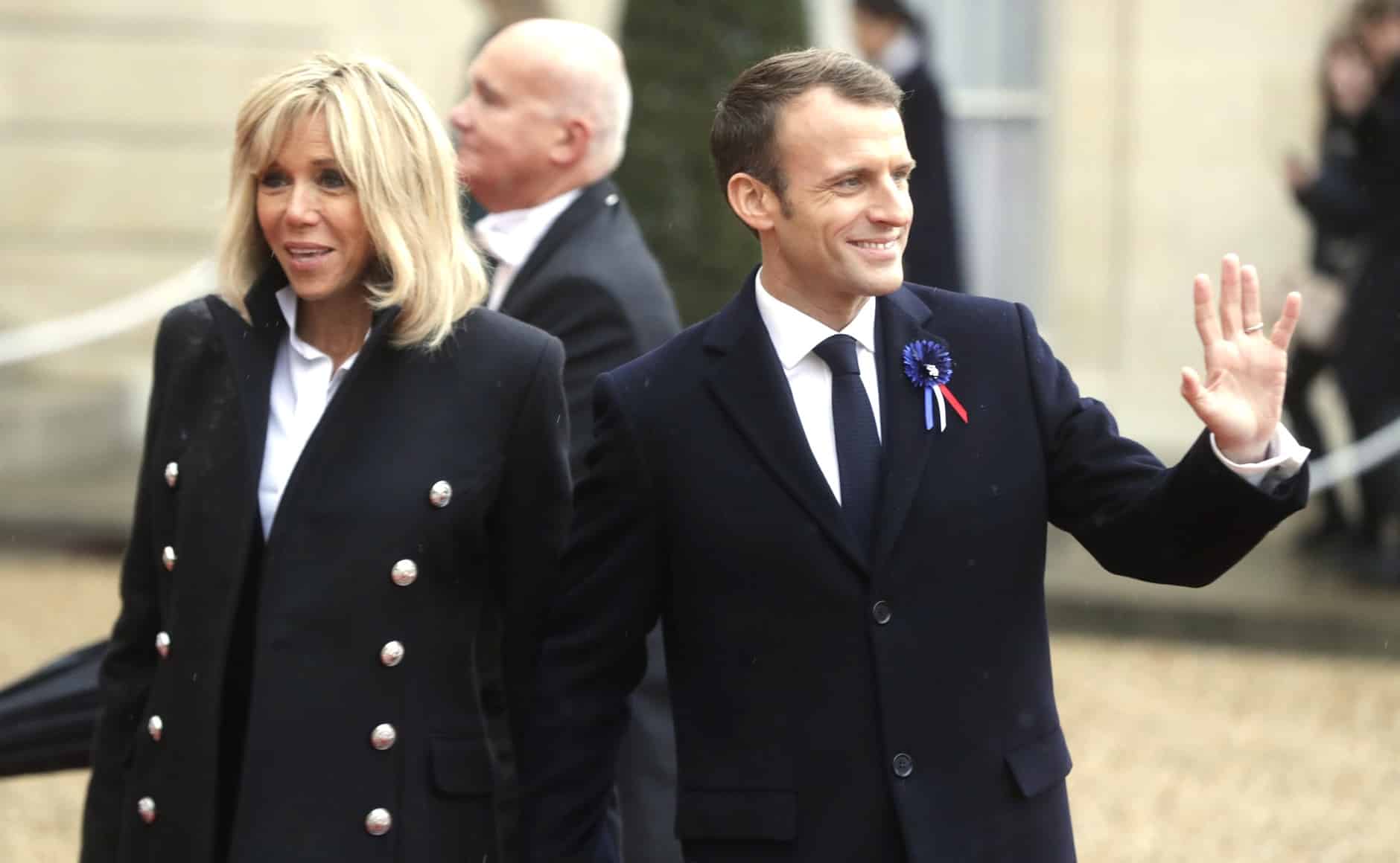 Contacter Brigitte Macron : adresse postale, réseaux sociaux, coordonnées en ligne