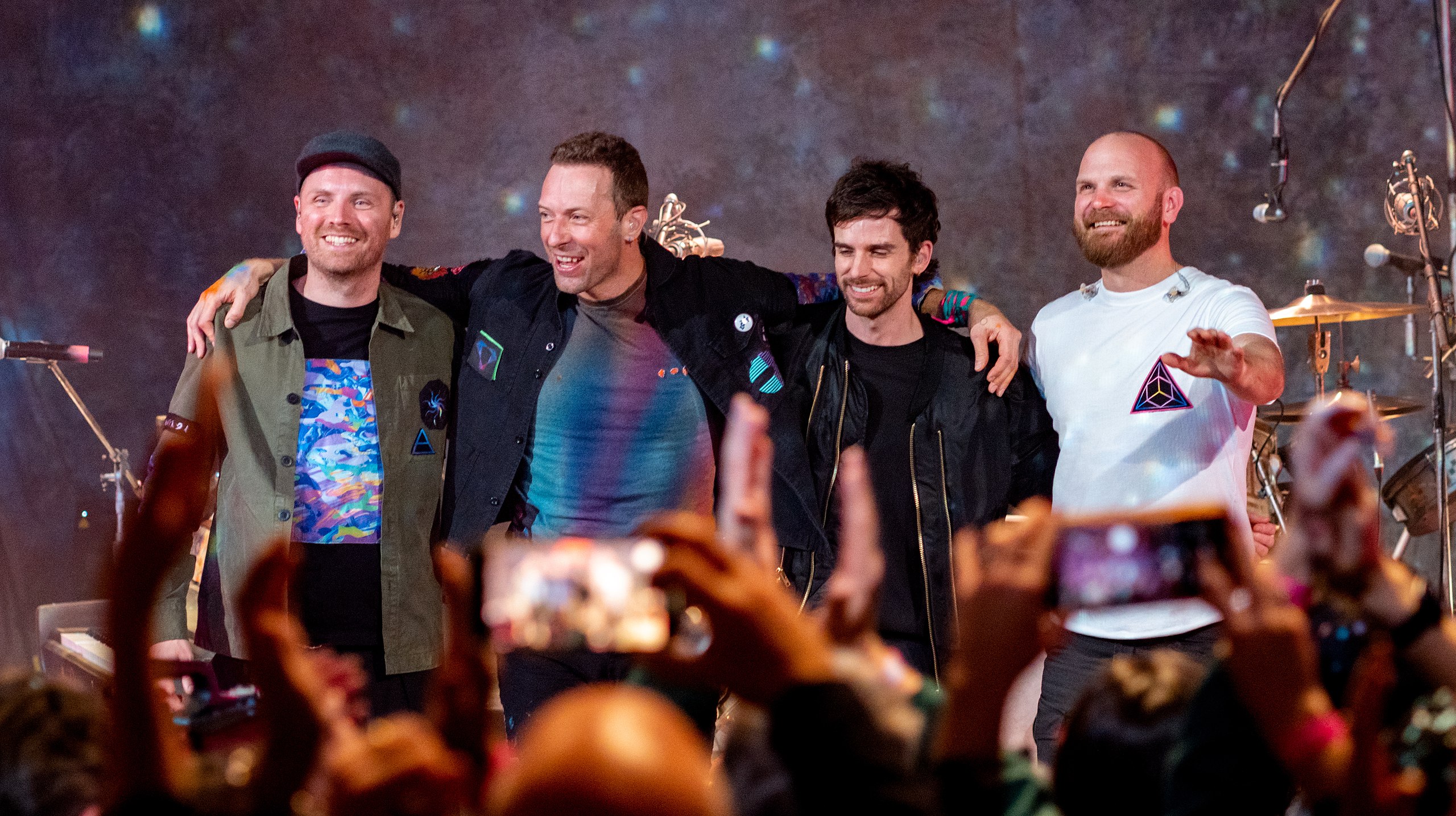 Formé à Londres en 1998, Coldplay est un groupe de musicien rock anglais composé de 4 membres : Chris Martin, Jonny Buckland, Guy Berryman et Will Champion.