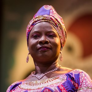 Joindre Angélique Kidjo