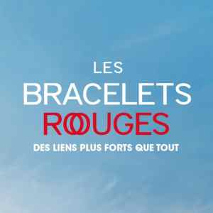 Entrer en contact avec la série Les bracelets rouges