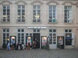 Entrer en relation avec le Café de la Gare à Paris