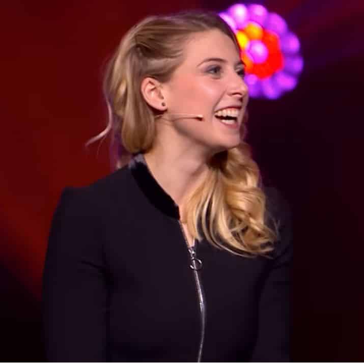 Entrer en relation avec  Laura Laune