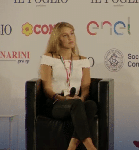 Entrer en contact avec Erin Doom