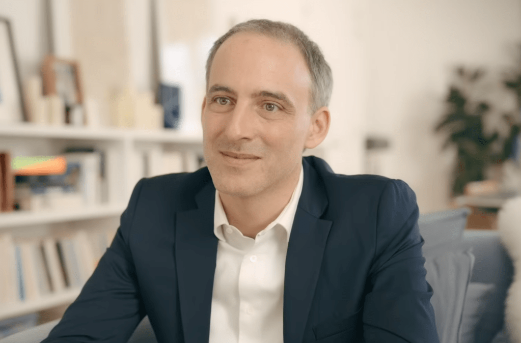 Entrer en contact avec Raphaël Glucksmann