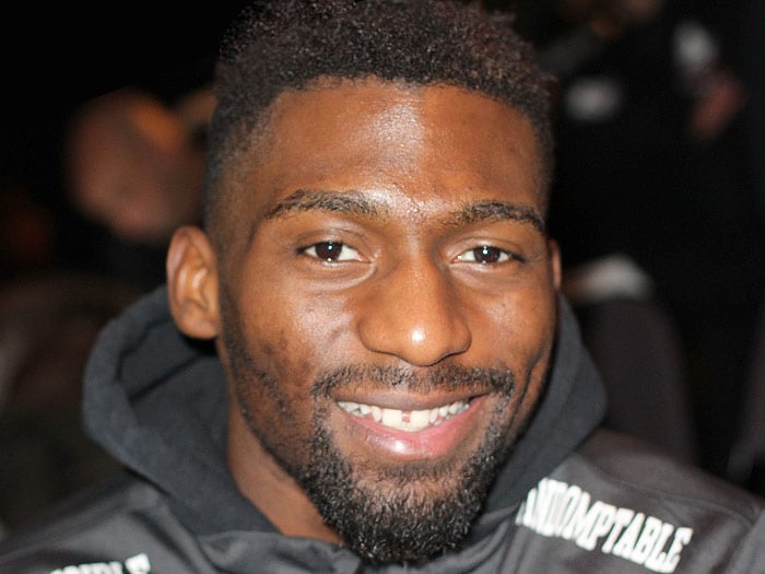 Entrer en contact avec Cédric Doumbè