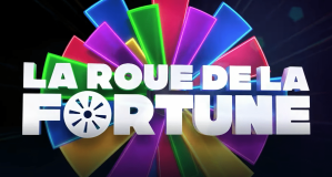 Adaptation française du jeu américain "Wheel of Fortune", La Roue de la Fortune a été diffusée pour la première fois en France en 1987 sur TF1. Animée initialement par Michel Robbe, puis par Christian Morin, l'émission a connu plusieurs périodes de diffusion jusqu'en 2012. En 2025, M6 relance le programme avec Éric Antoine à la présentation, apportant une nouvelle dynamique à ce jeu culte.