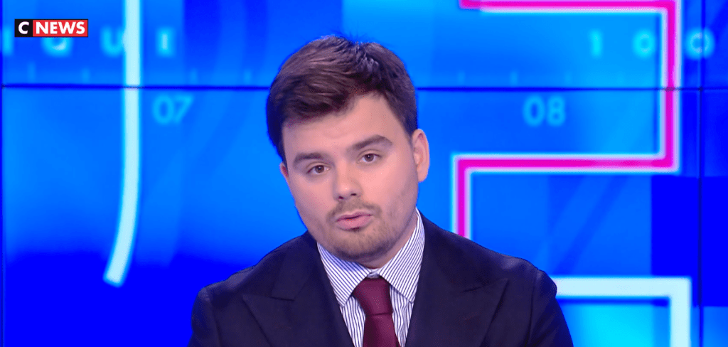 Que vous souhaitiez poser une question, réagir aux débats ou suivre les dernières analyses, plusieurs options s'offrent à vous pour contacter l'émission "100% Politique" sur CNEWS. Entre le site officiel, les réseaux sociaux et les plateformes de replay, il est facile d'accéder aux contenus et d'interagir avec l'équipe.