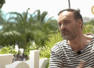 Augustin Trapenard est un journaliste, critique littéraire et animateur de radio et de télévision français, reconnu pour ses interviews approfondies et sa passion pour la littérature et la culture. Si vous souhaitez lui écrire, voici les différentes façons de le contacter.