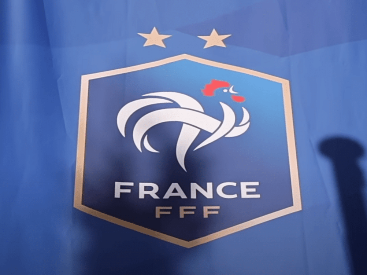 Contacter l&rsquo;équipe de France de football : écrire aux joueurs et membres du staff