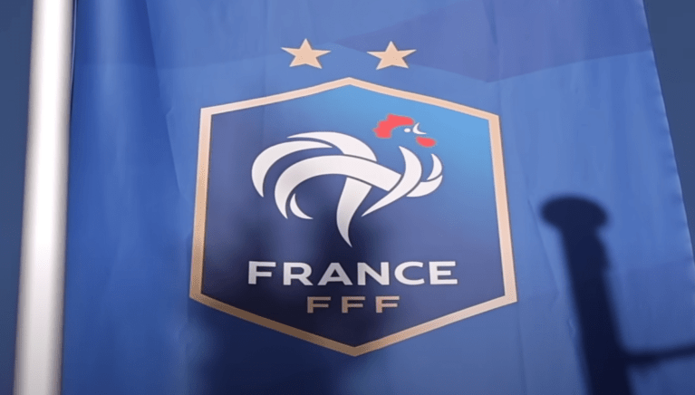 Vous souhaitez contacter l’équipe de France de football, écrire aux joueurs ou au staff ? Que ce soit pour envoyer un message de soutien, poser une question ou demander un autographe, plusieurs options s'offrent à vous.