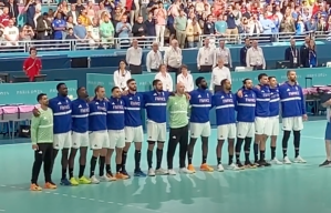 Vous êtes un passionné de handball et souhaitez contacter l’équipe de France, écrire aux joueurs ou au staff ? Que ce soit pour un message d’encouragement, une demande d’autographe ou une question spécifique, plusieurs moyens existent pour échanger avec les Experts. Découvrez ici comment contacter les Bleus du handball.