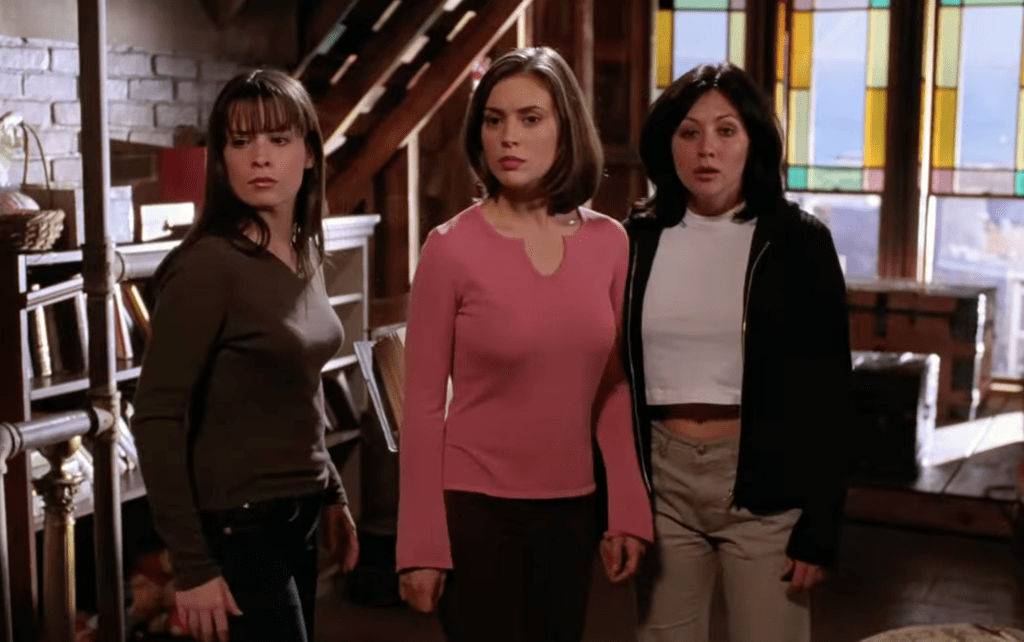 Retrouvez le résumé complet des 8 saisons de Charmed, les explications détaillées sur la fin de la série et les infos sur une éventuelle suite ou reboot.
